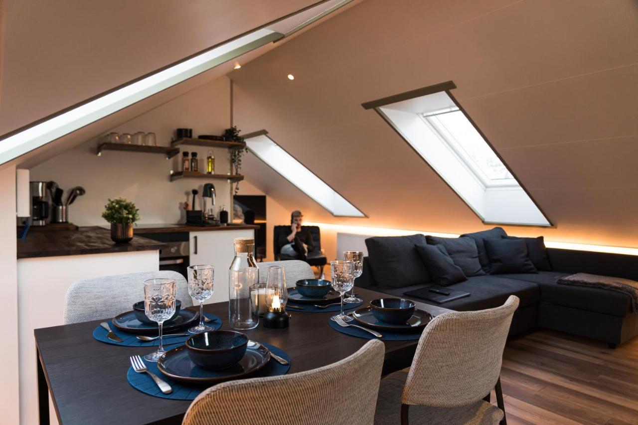 Апартаменти Scenic Penthouse - Ocean View & Skylight Windows Siglufjordur Екстер'єр фото